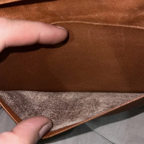 Louis Vuitton authentic canvas monogrammed long wallet 6 card slots checkbook